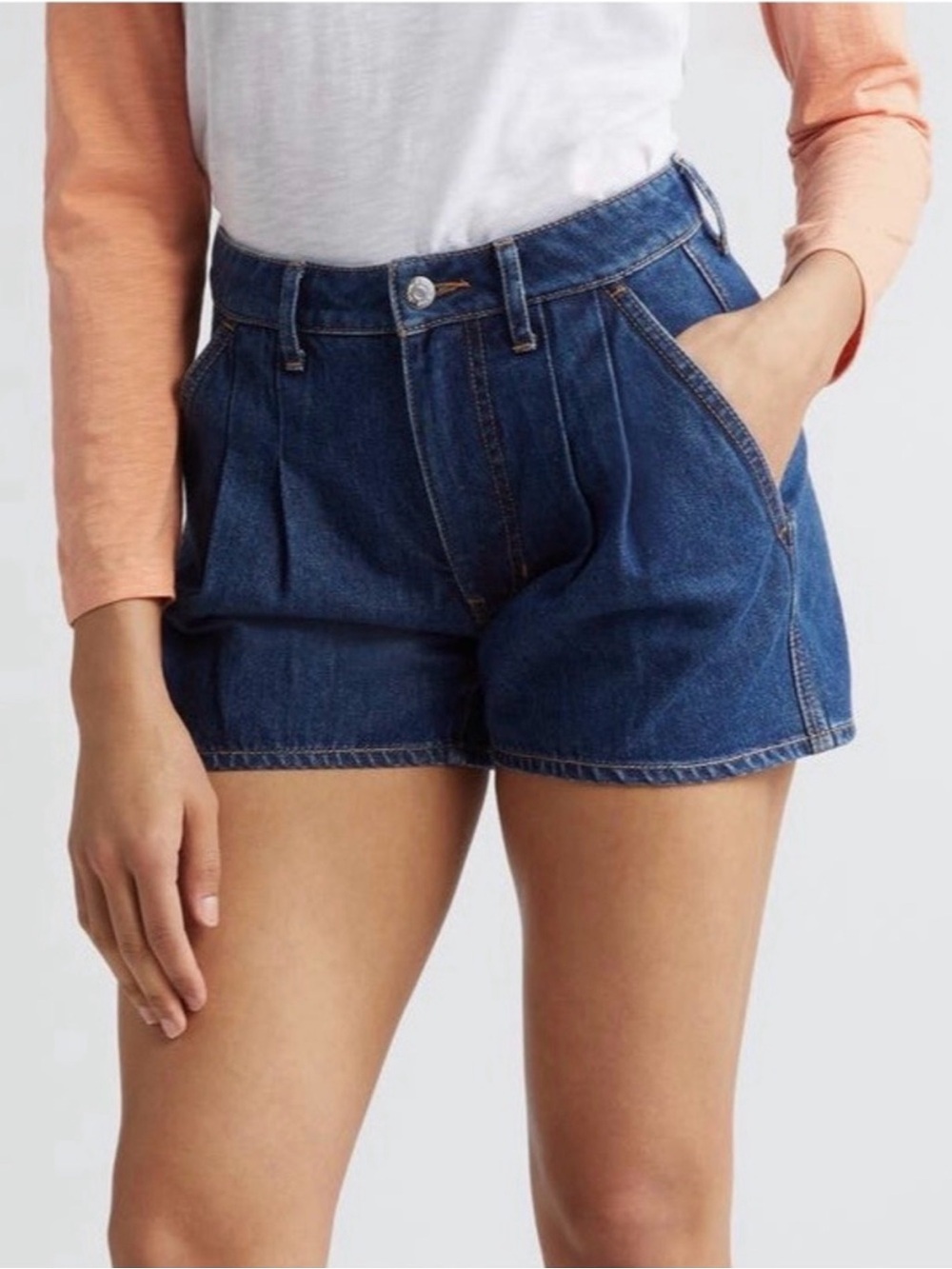 Veronica Beard Simpson Denim Shorts. Size 29. NWT